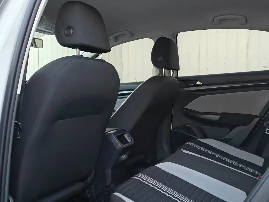 Volkswagen Bora 2024 200TSI DSG Smooth Ride Edition фото 8