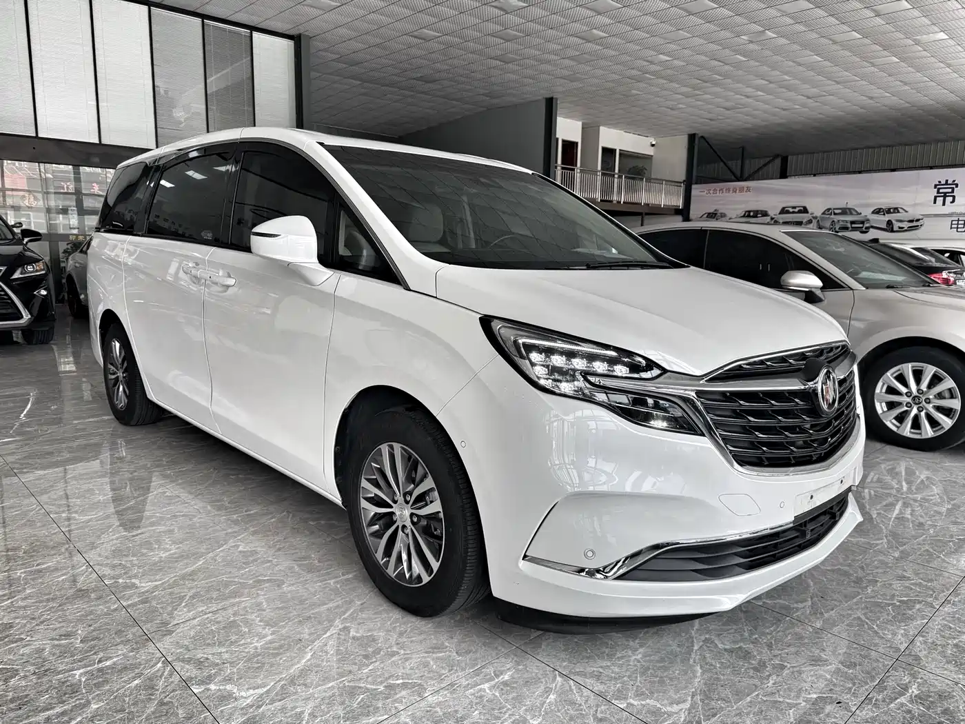 BUICK GL8