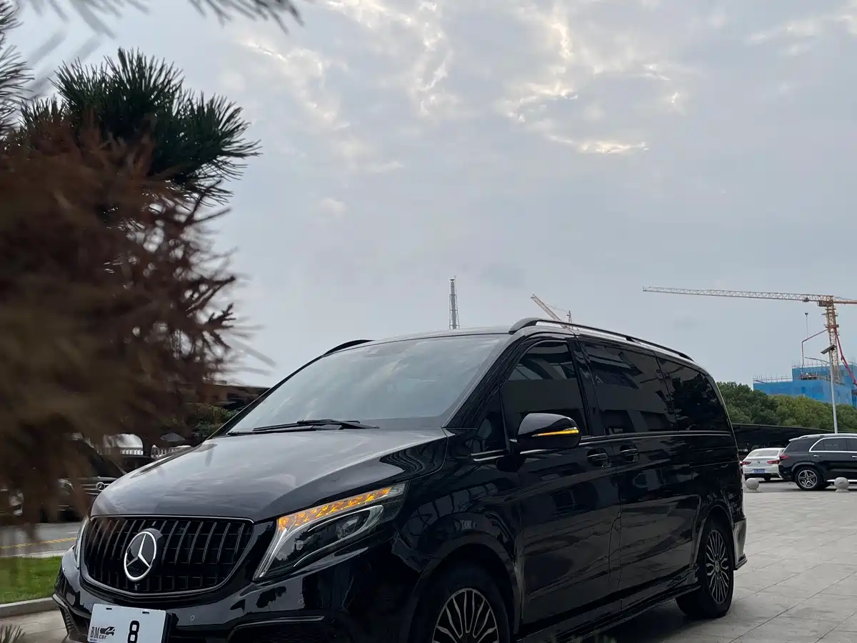 Mercedes-Benz V-Class 2018 — пригон из Китая