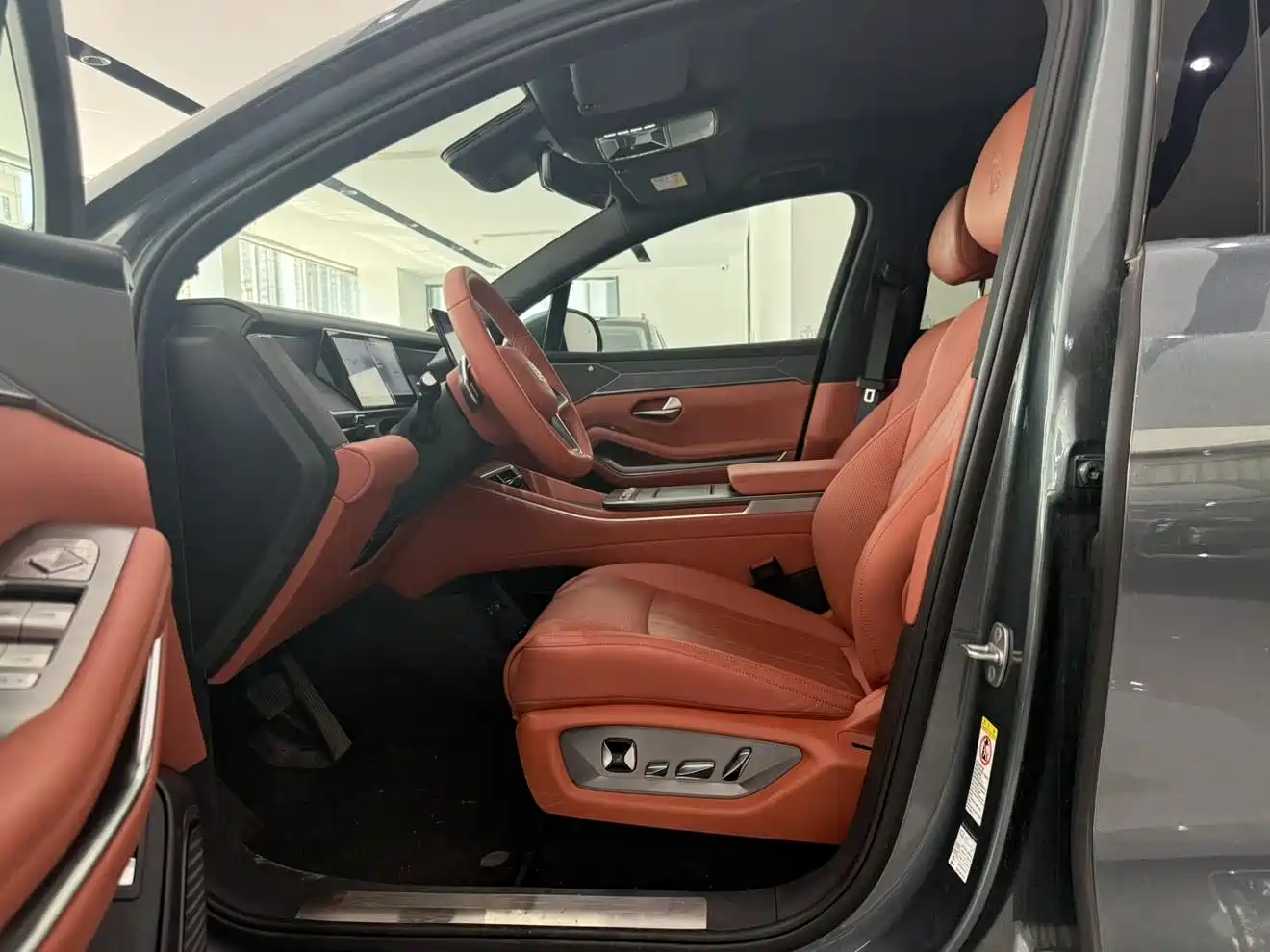BYD Tang L 2025 DM 175KM Drone Player Edition фото 5