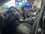 Фото 9 - Ford Edge