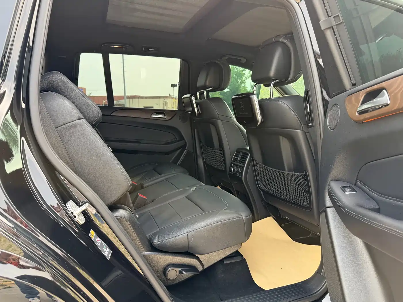 Mercedes-Benz GLS 2017 GLS 400 4MATIC Luxury фото 14