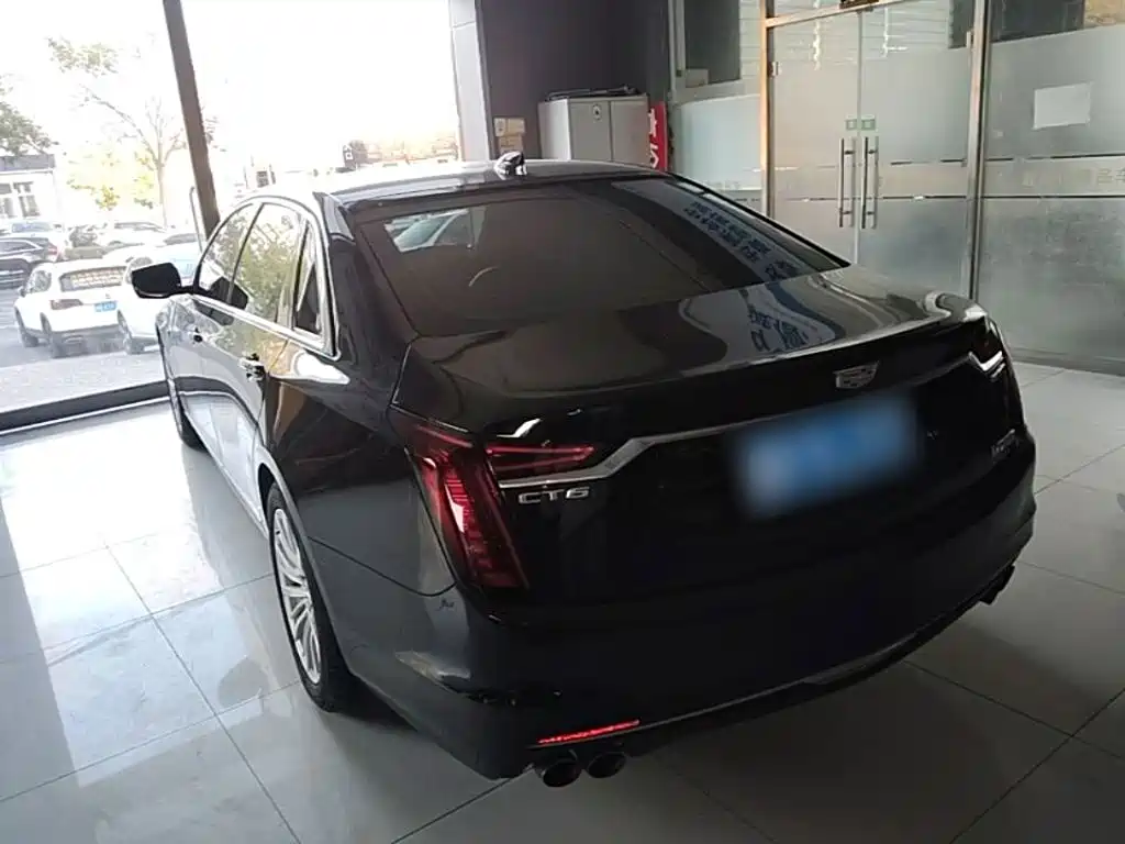 Фото 5 - Cadillac CT6