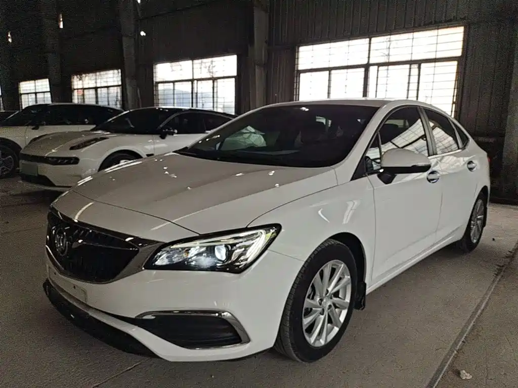 Buick Verano 2019 Sedan 15S Auto Leading фото 2