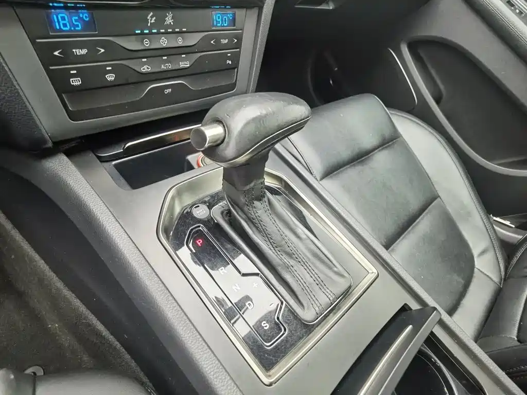 Hongqi H7 2020 2019 1.8T Comfort Edition