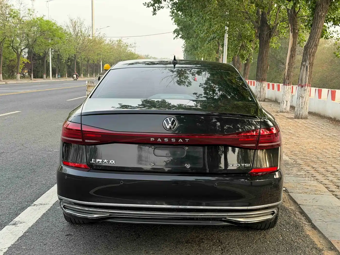 Volkswagen Passat 2021 Model 330TSI Luxury Edition фото 5