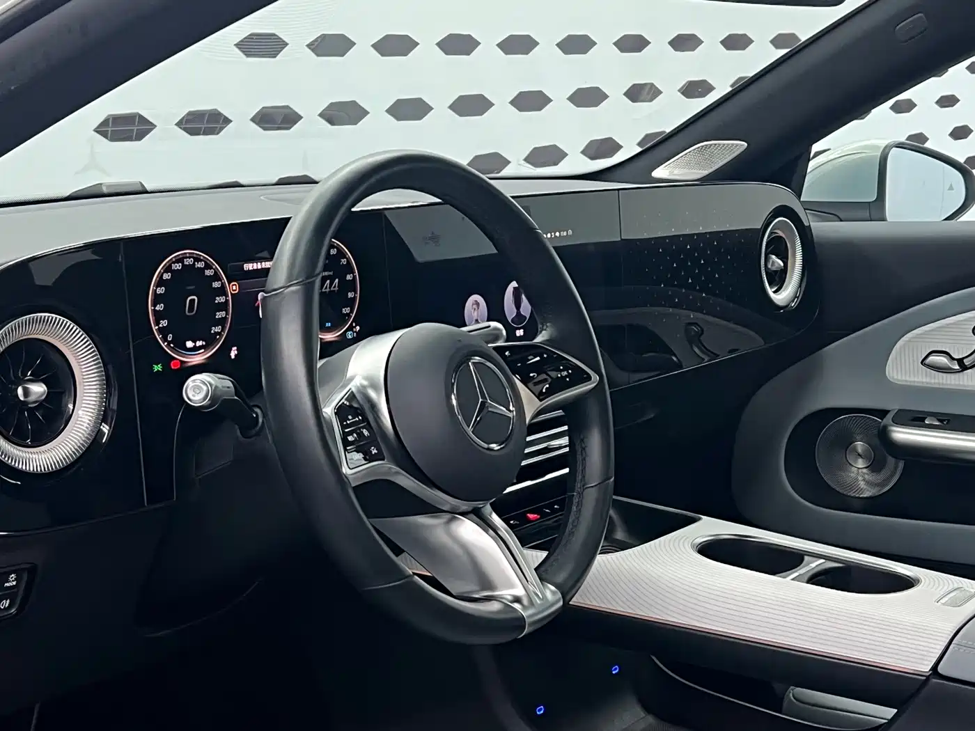 Mercedes-Benz CLA New Energy 2025 2025 300L Dynamic Version