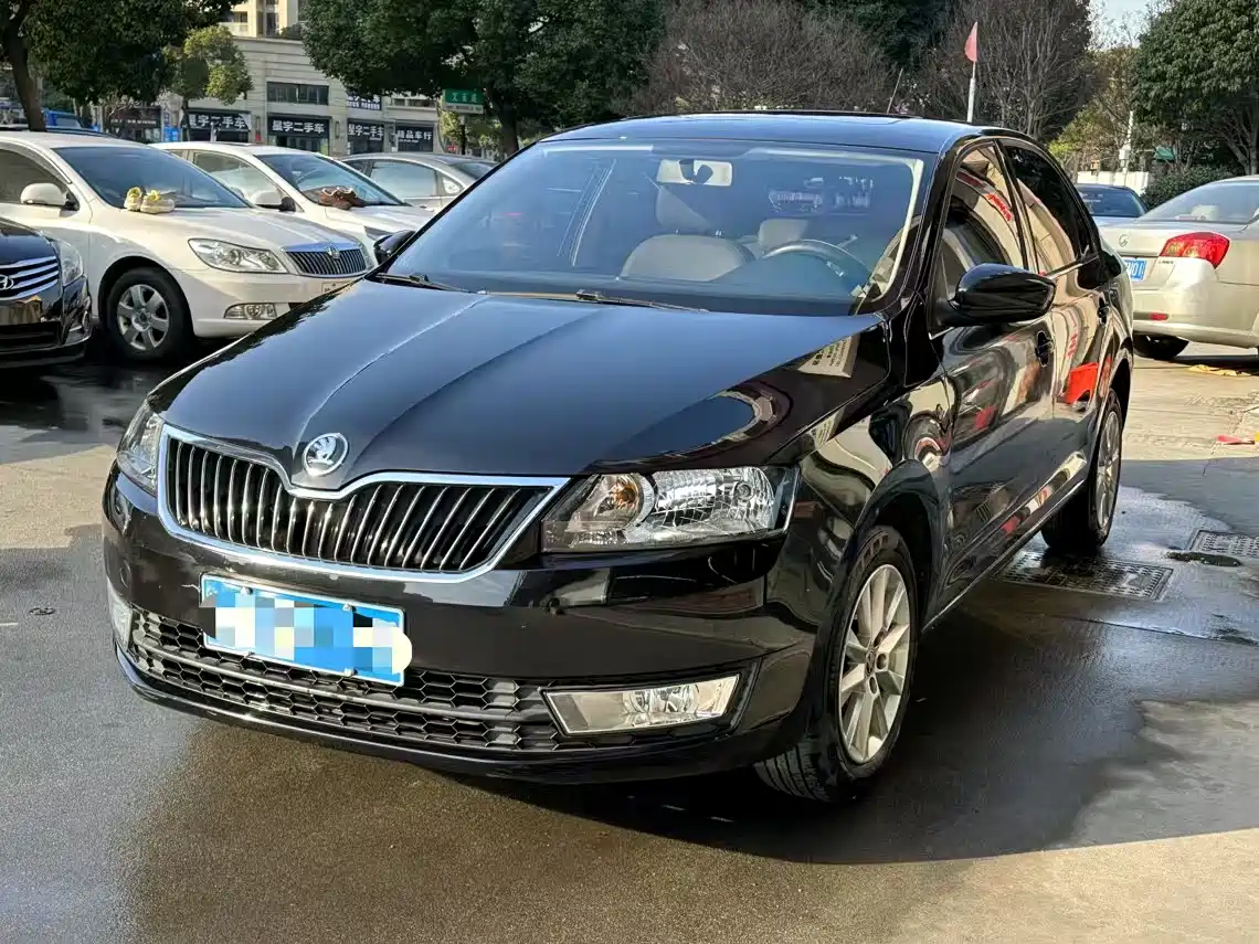 Škoda Rapid 2016 1.6L Automatic Prestige Edition