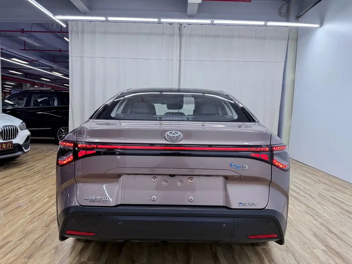Toyota bZ3 2023 616km Long Range Premium фото 6