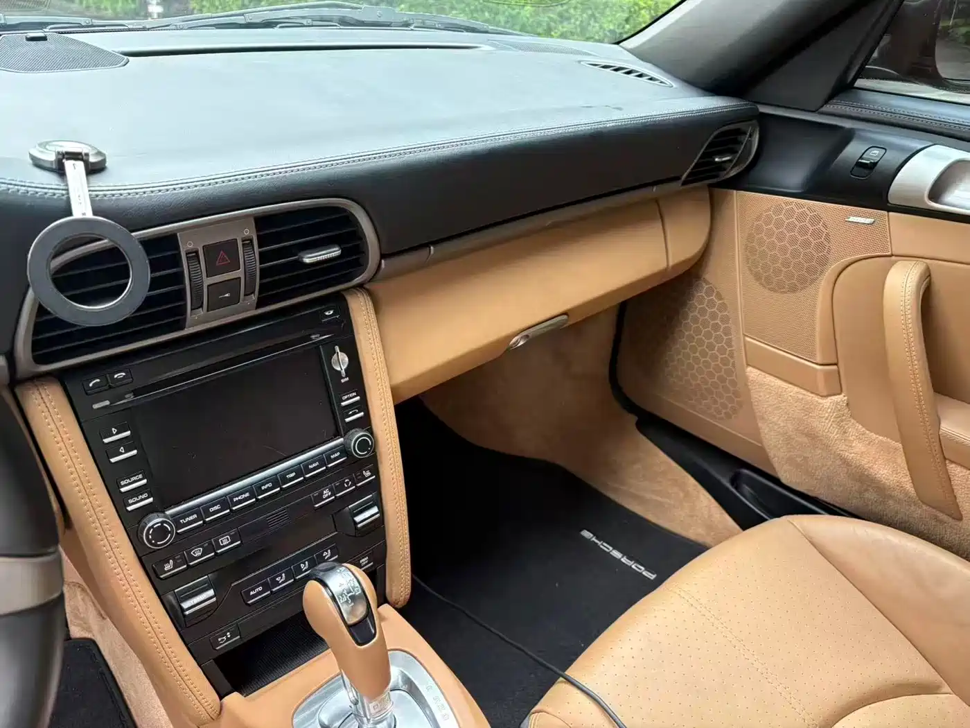 Porsche 911 2010 Carrera 3.6L фото 11