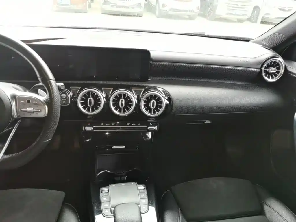 MERCEDES-BENZ CLASS A