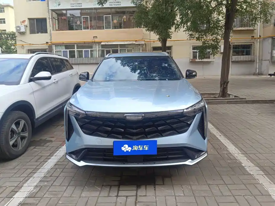 صورة 2 - Geely Atlas