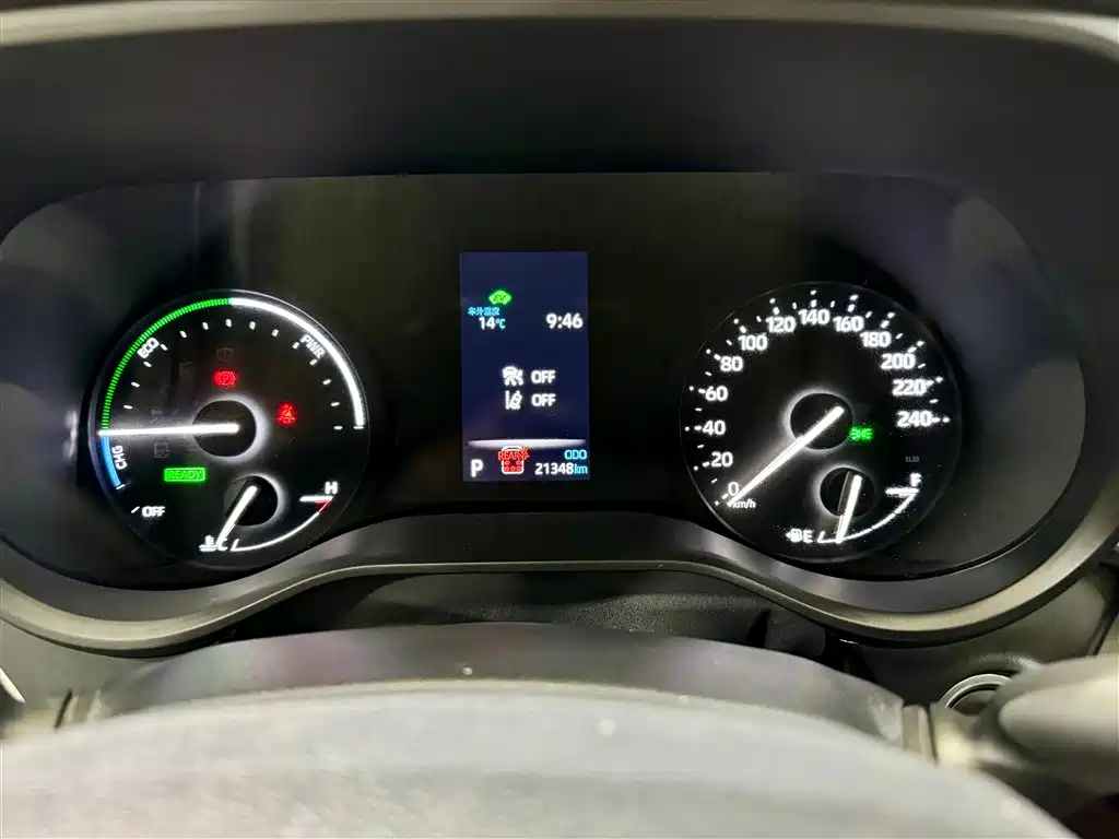 Toyota Granvia 2024 2.5L Hybrid Comfort фото 17