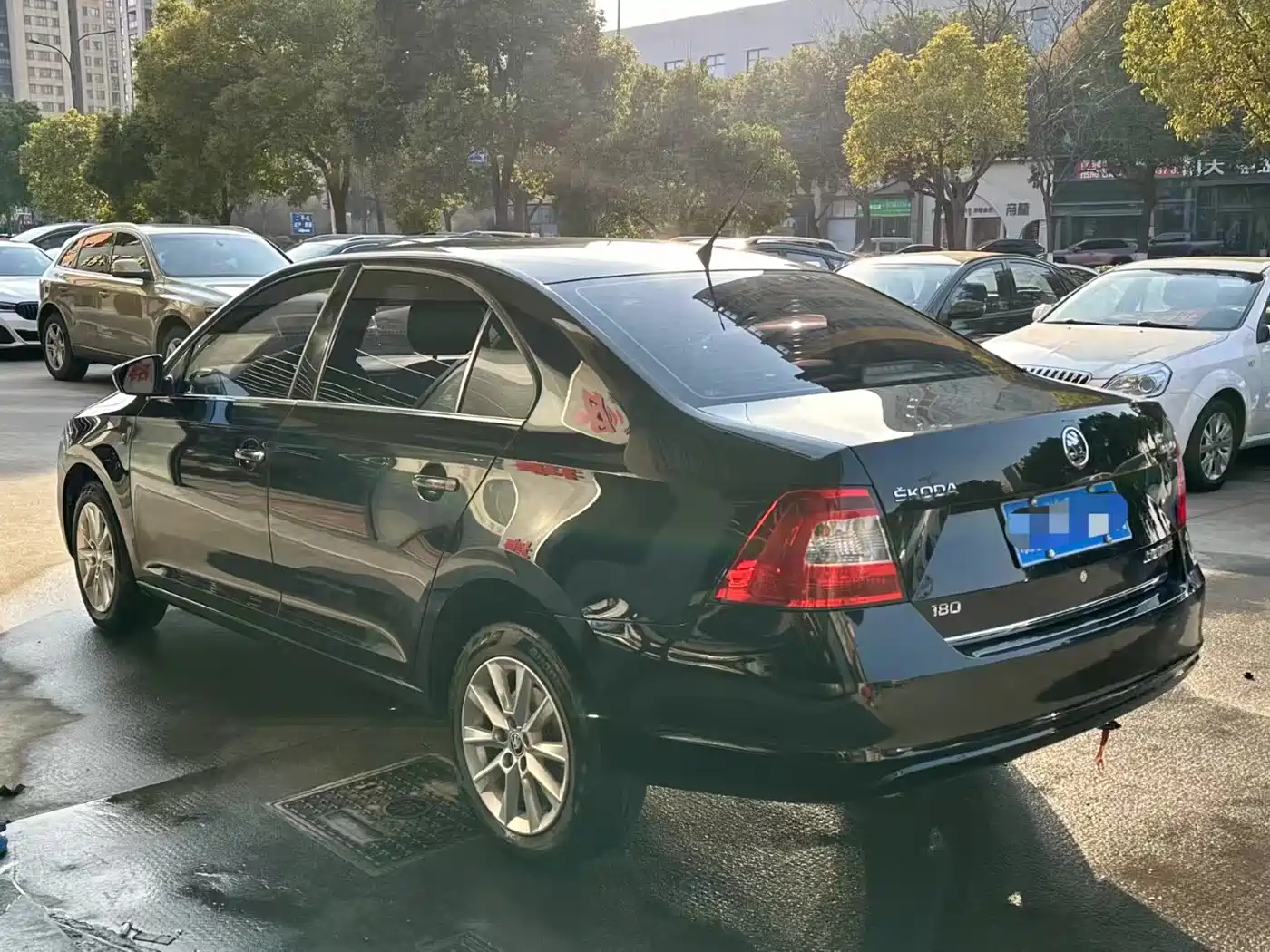 Škoda Rapid 2016 1.6L Automatic Prestige Edition фото 4