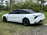 Фото 4 - Hongqi H6