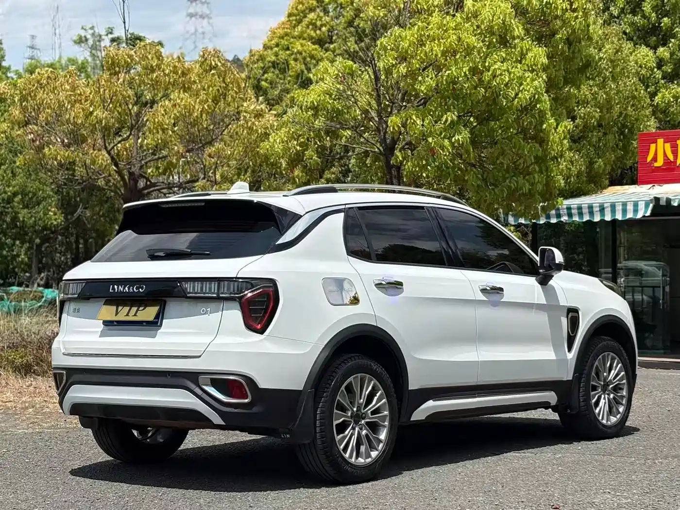 Lynk & Co 01 2017 2.0T 2WD фото 4