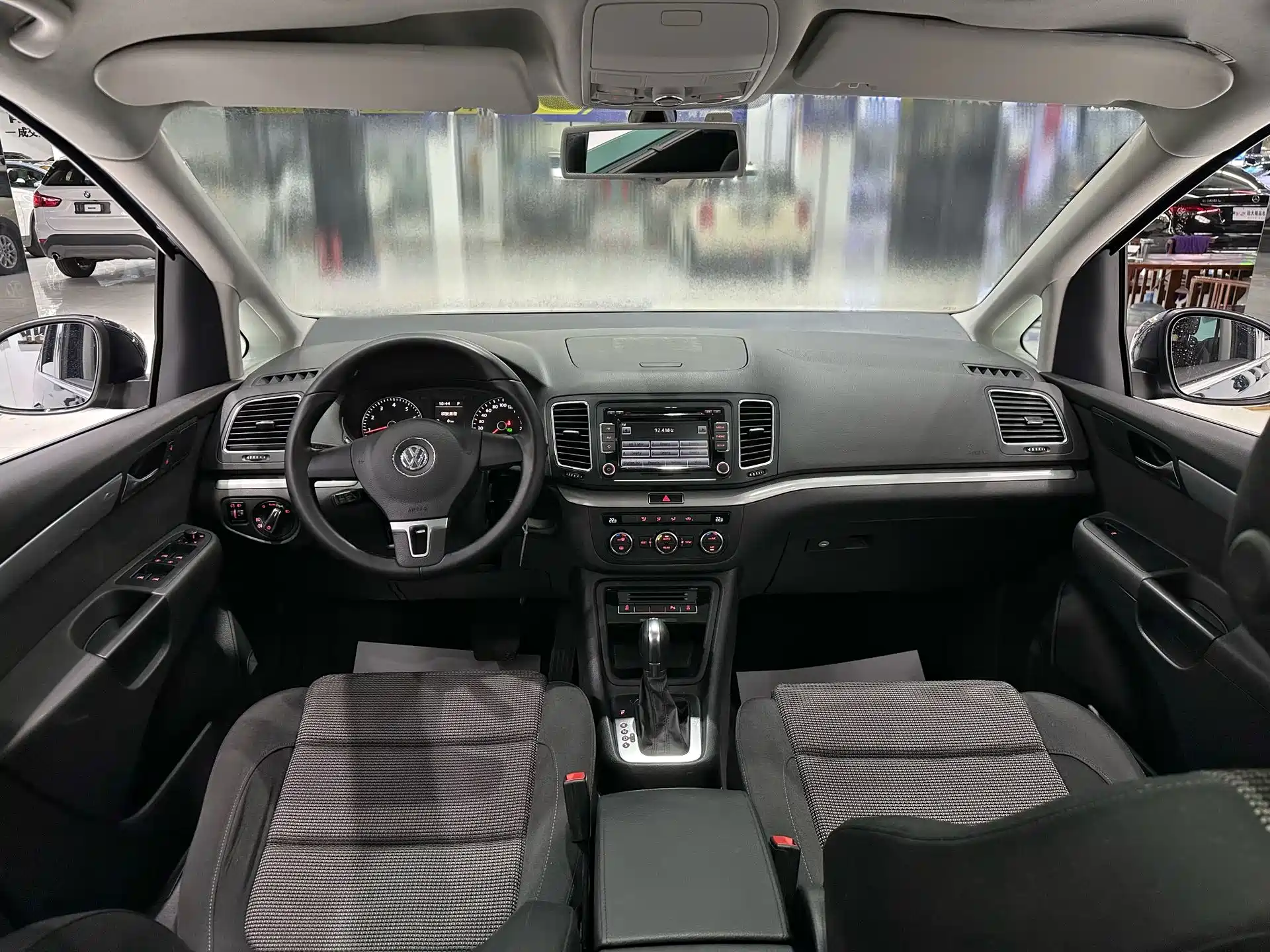 Фото 8 - Volkswagen Sharan