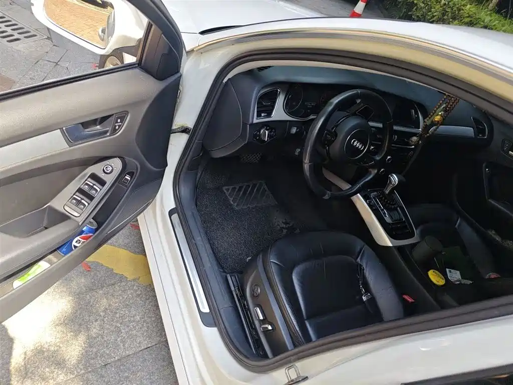 Audi A4L 2013 35 TFSI Automatic Standard фото 14