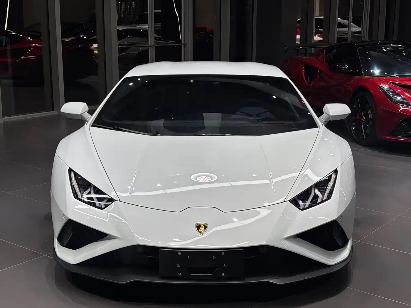 Lamborghini Huracán 2020 Huracán EVO RWD фото 2