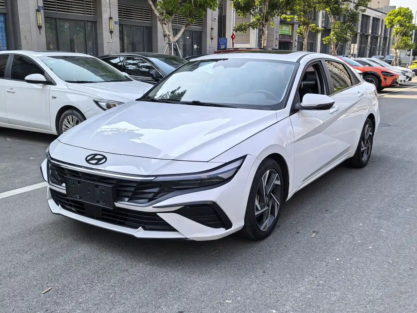 MODERN ELANTRA 2023