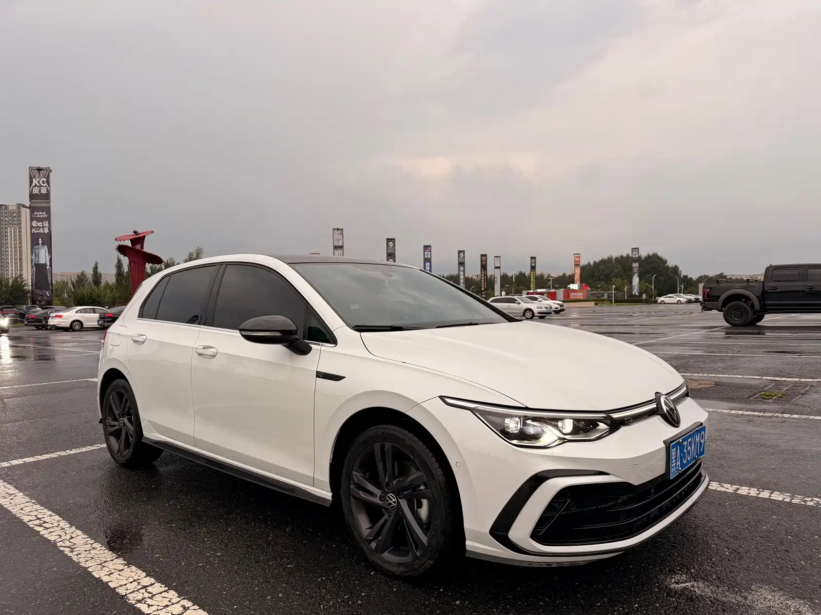 Фото 3 - Volkswagen Golf