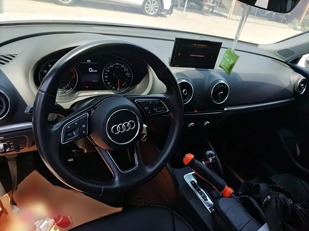 Фото 10 - Audi A3