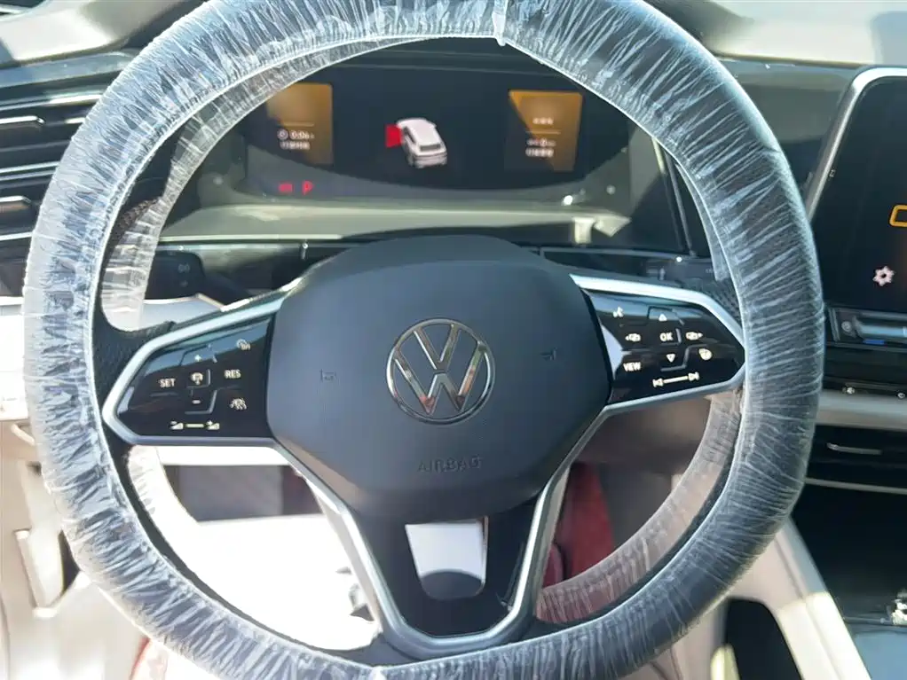 Volkswagen Teramont 2024 380TSI 4WD Prestige Luxury Edition фото 4