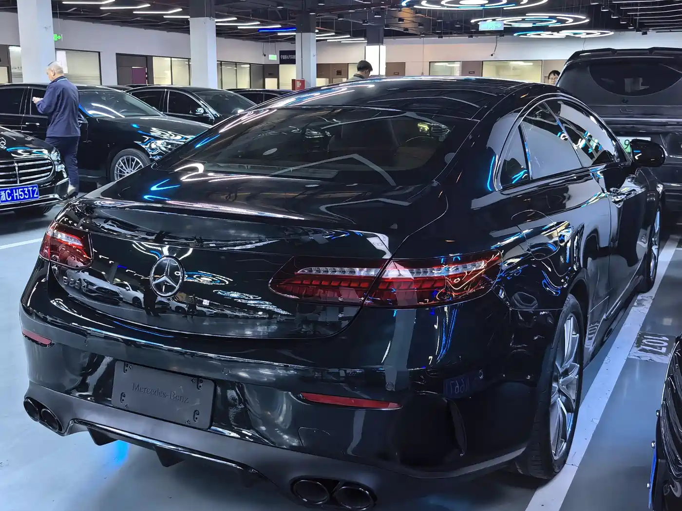 MERCEDES-BENZ E CLASS