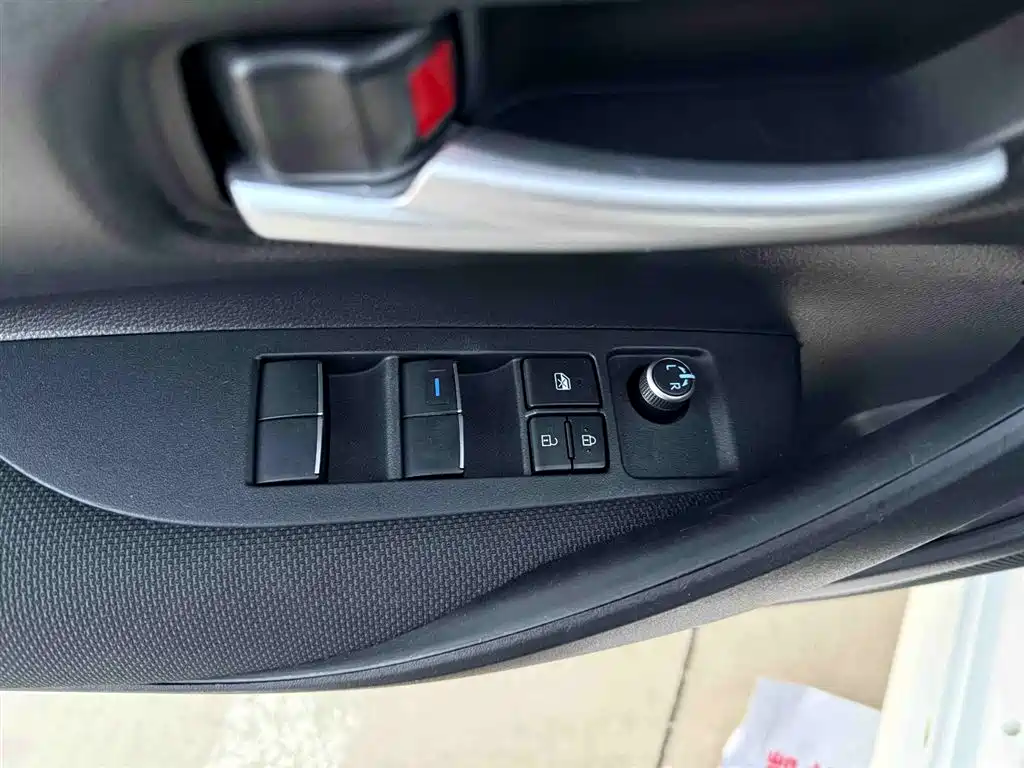 Toyota Levin 2022 185T CVT Luxury Edition фото 11
