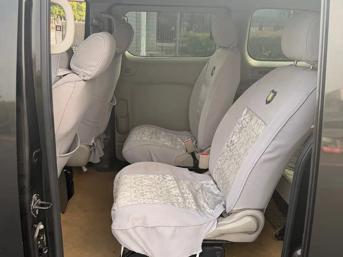 Nissan NV200 2015 2014 1.6L CVT Prestige (China V)