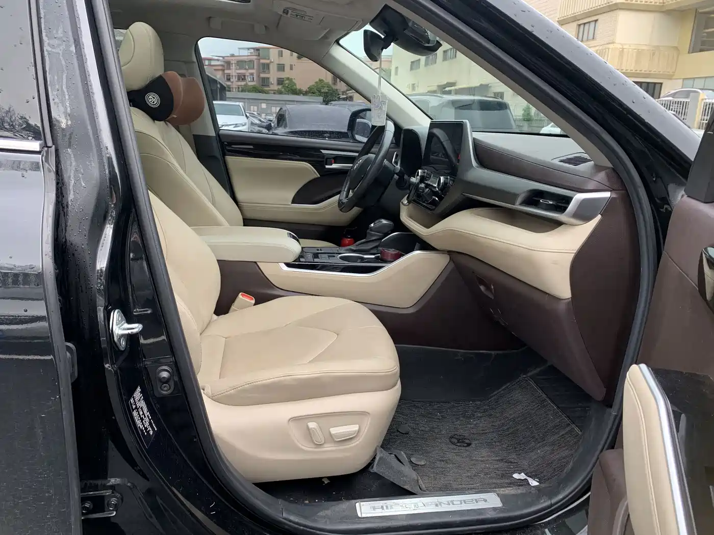 Фото 16 - Toyota Highlander