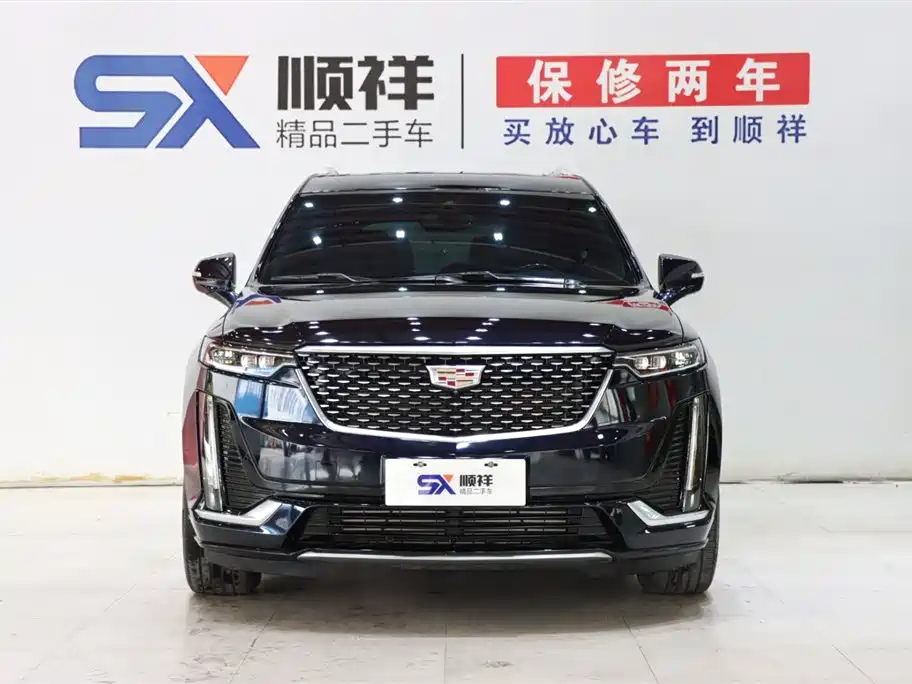 CADILLAC XT6