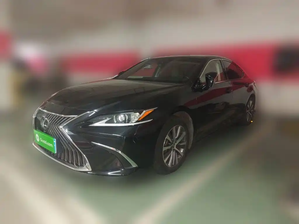Lexus ES 2018 — пригон из Китая