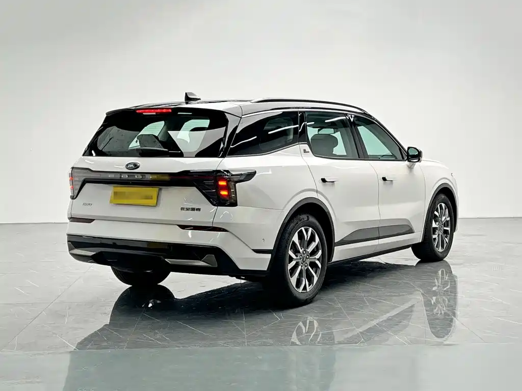 Фото 6 - Ford Edge