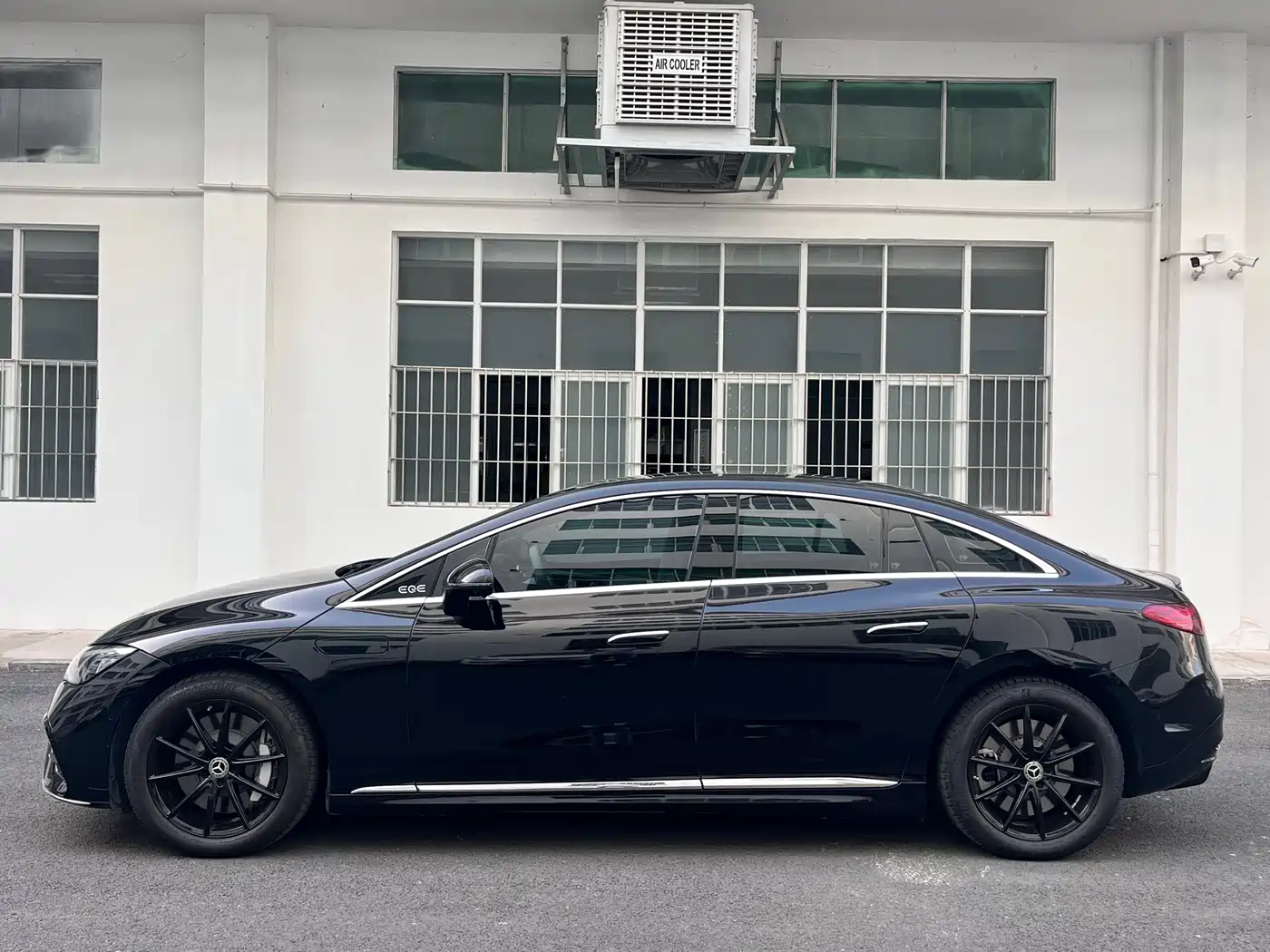 Mercedes-Benz EQE 2022 350 Pioneer Edition фото 5