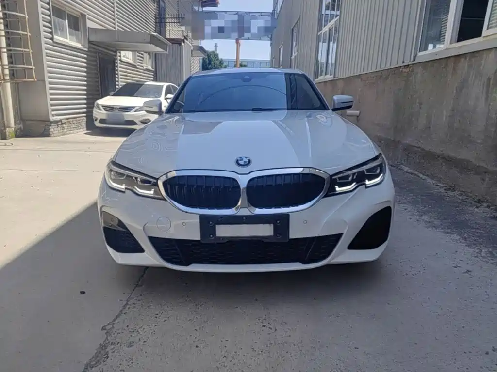 BMW 3-SERIES