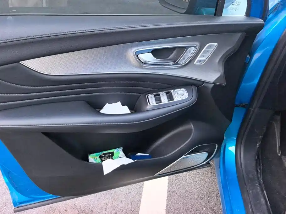 Фото 7 - Roewe RX5 MAX