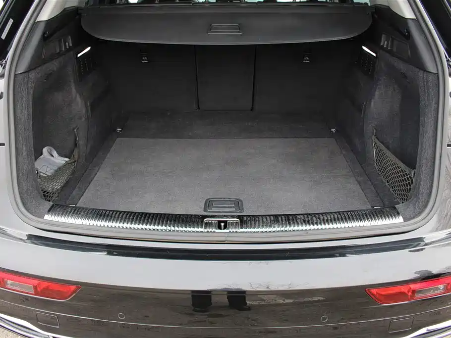 Audi Q5L 2020 45 TFSI Exclusive Fashion фото 8