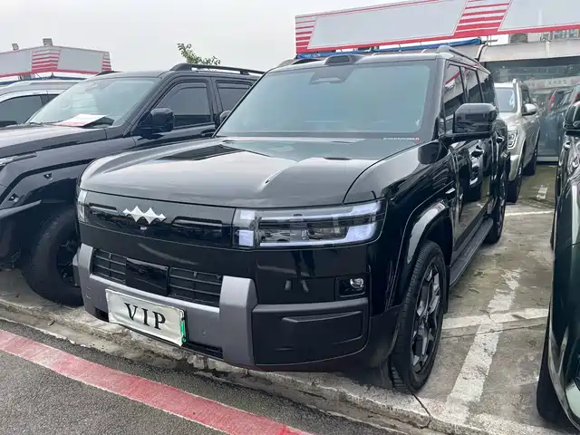  Fang Cheng Bao Titanium 7 2025 AWD Base Model