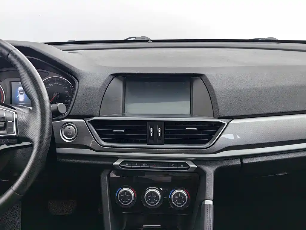 Photo 12 - Haval H6