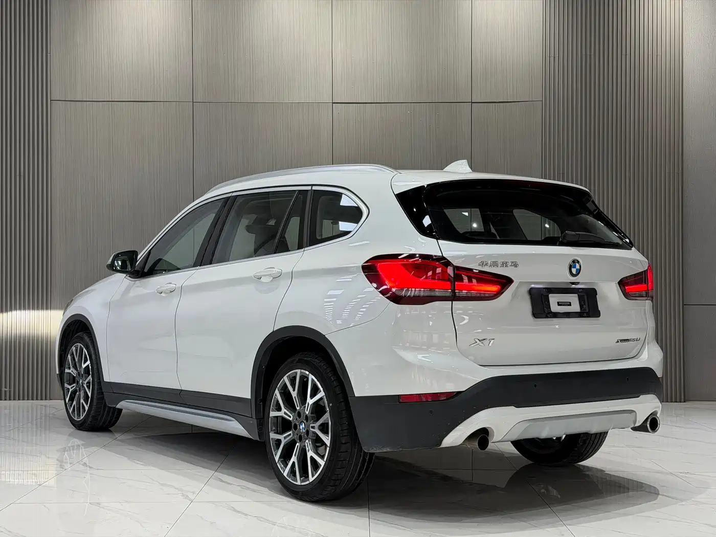 BMW X1 2021 xDrive25Li Exclusive фото 6
