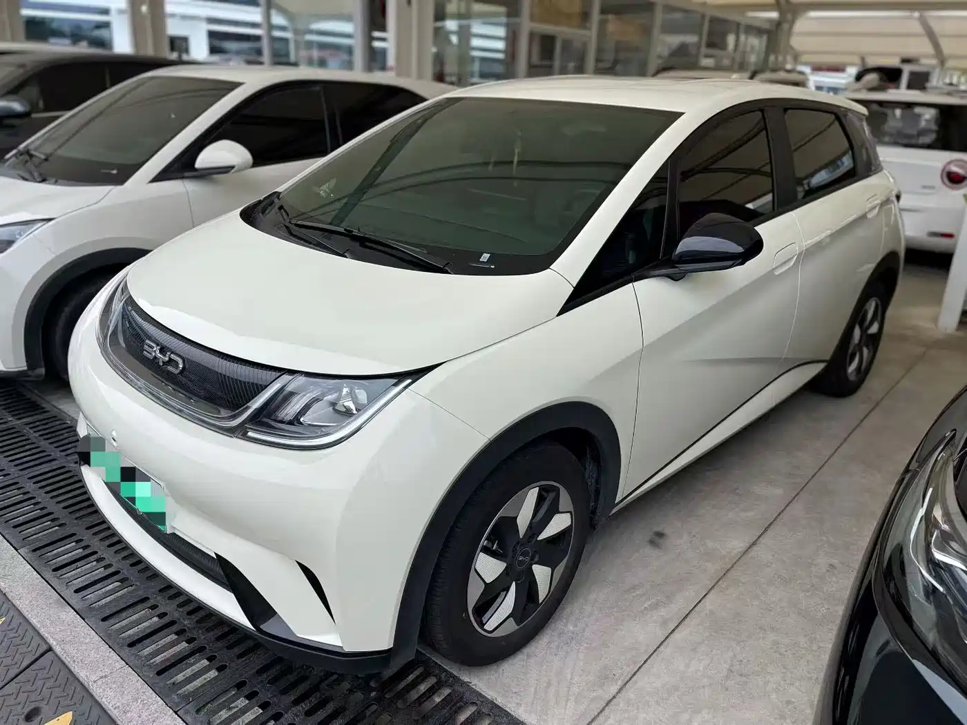 BYD Dolphin 2025