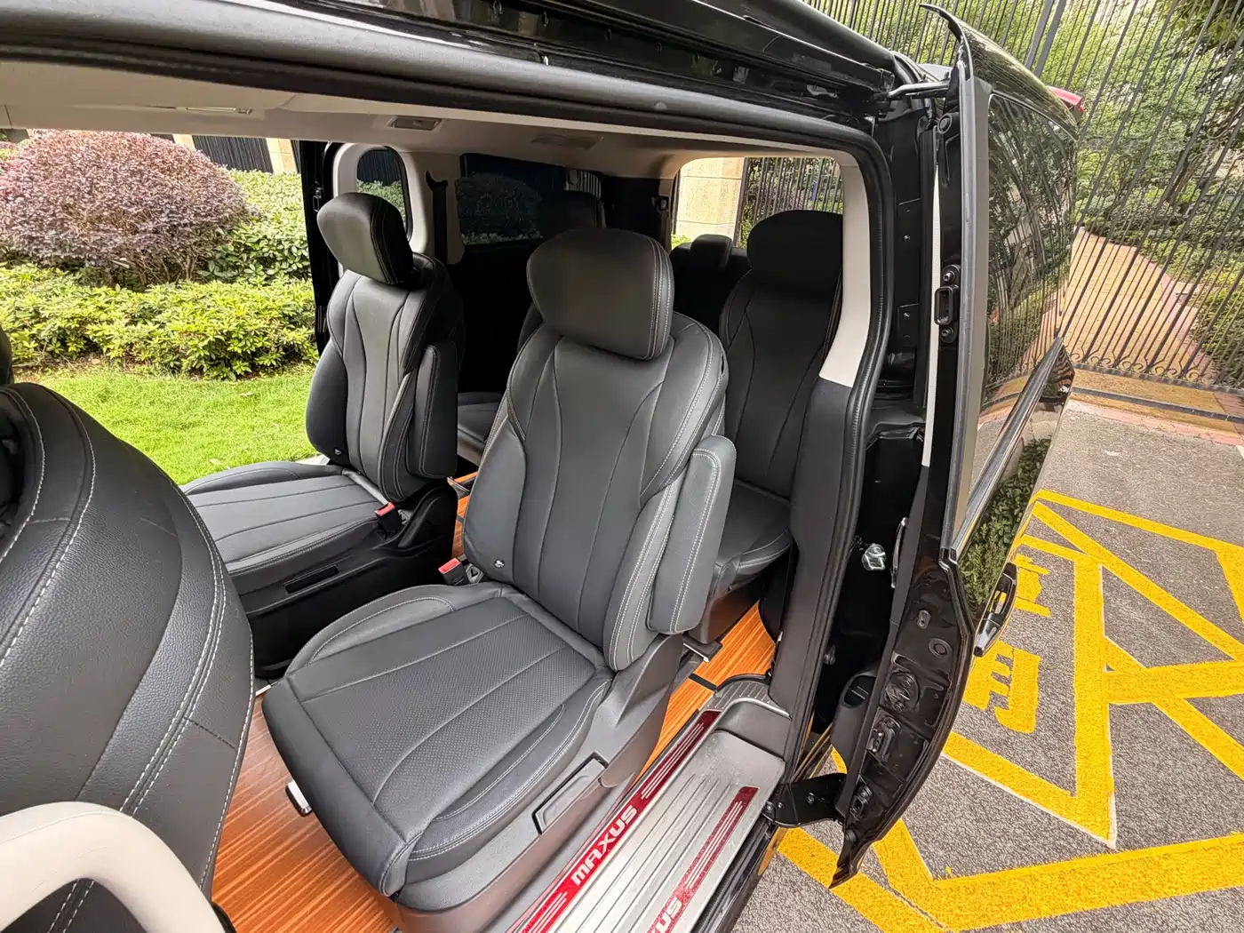 SAIC Maxus Maxus G20 2023 Facelift ES 2.0T Gasoline Automatic Value Edition фото 36