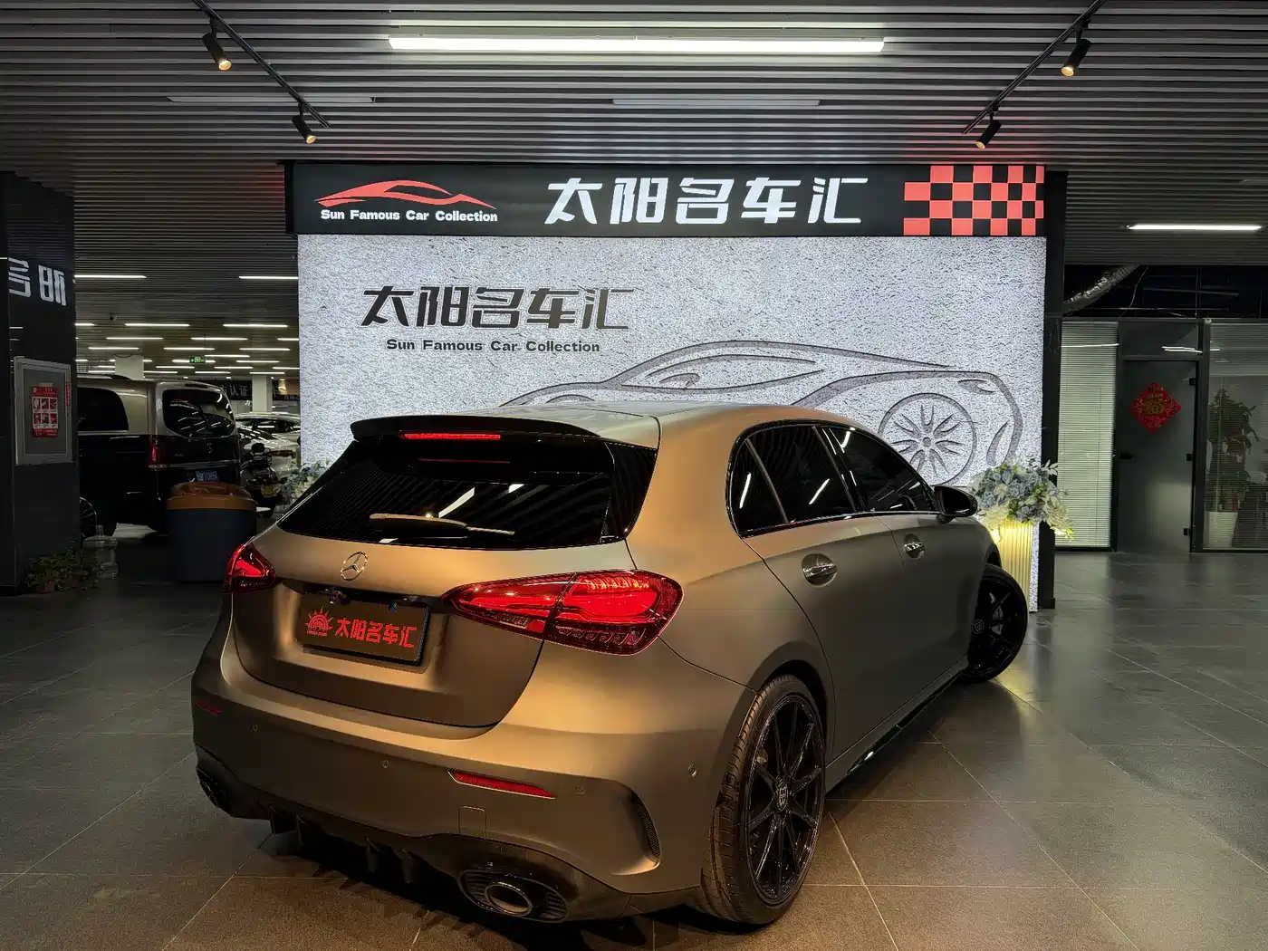 Mercedes-Benz A-Class AMG (Import) 2024 AMG A 35 4MATIC фото 17