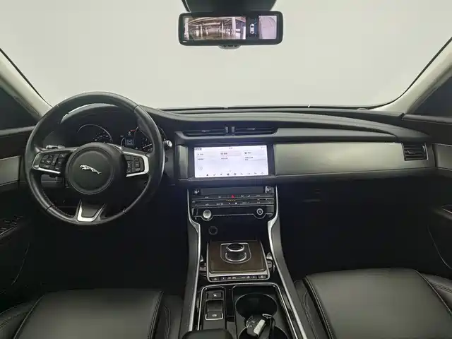 Jaguar XFL 2019 XFL 2.0T 200PS FWD Elite Edition — фото 5