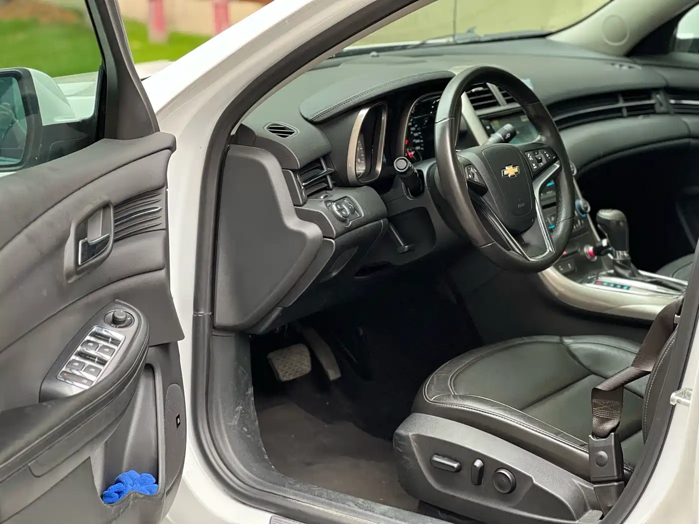 Chevrolet Malibu 2013 2.4L Automatic Flagship Edition фото 8