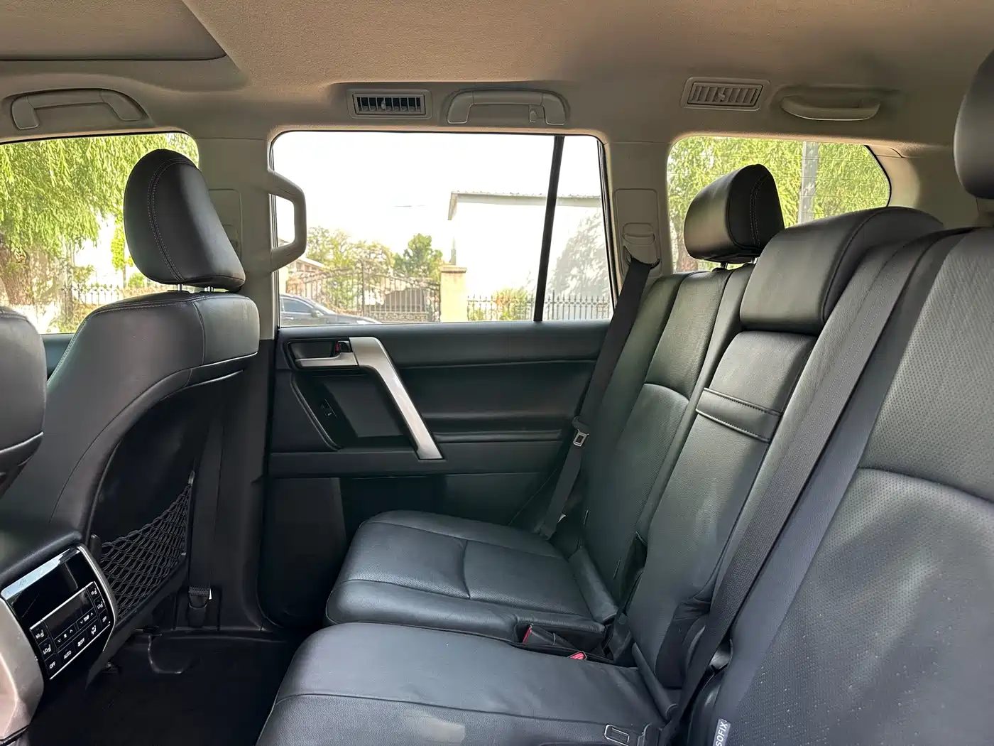 Toyota Prado 2018 3.5L Automatic TX-L Rear-mounted Spare Tire фото 30