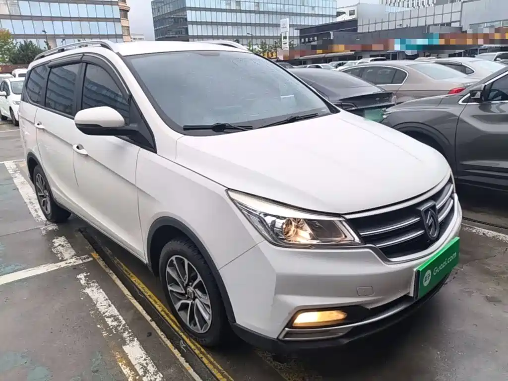 Baojun 730 2021 2021 1.5L Manual Fashion 7-Seater