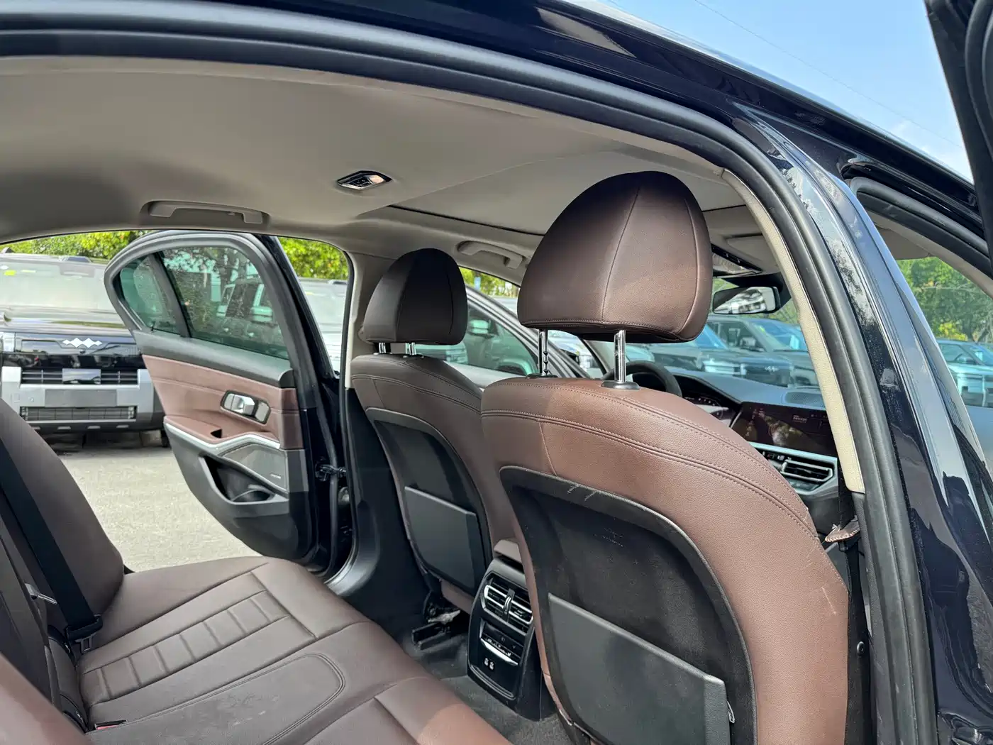 BMW 3 Series 2020 330i M Sport Blackout Package фото 15