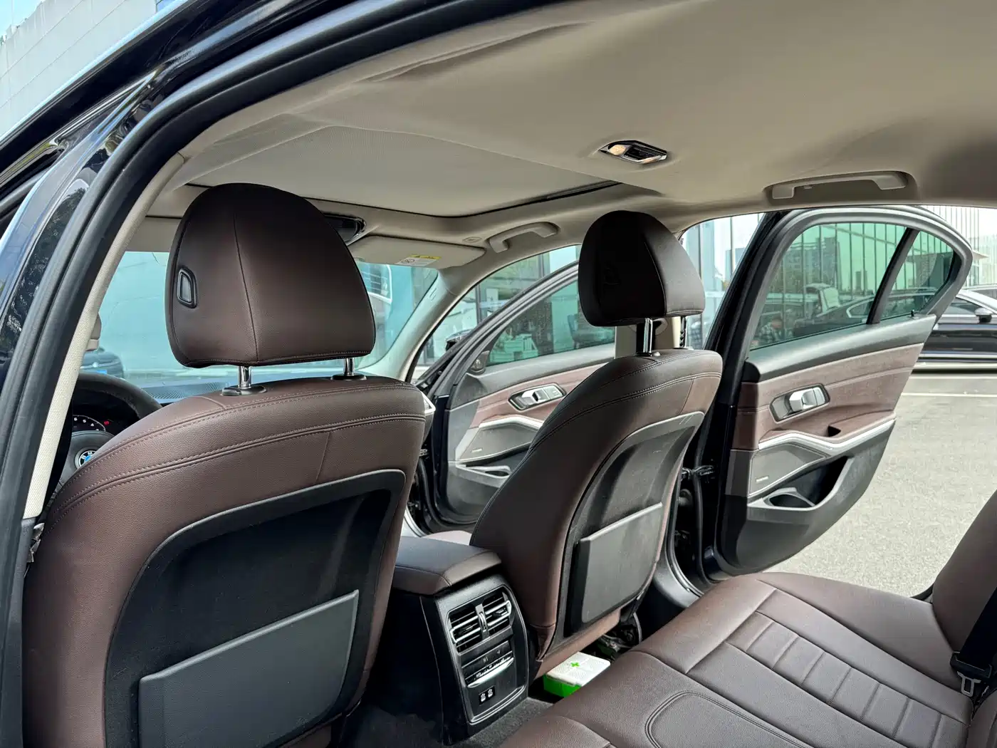 BMW 3 Series 2020 330i M Sport Blackout Package фото 9